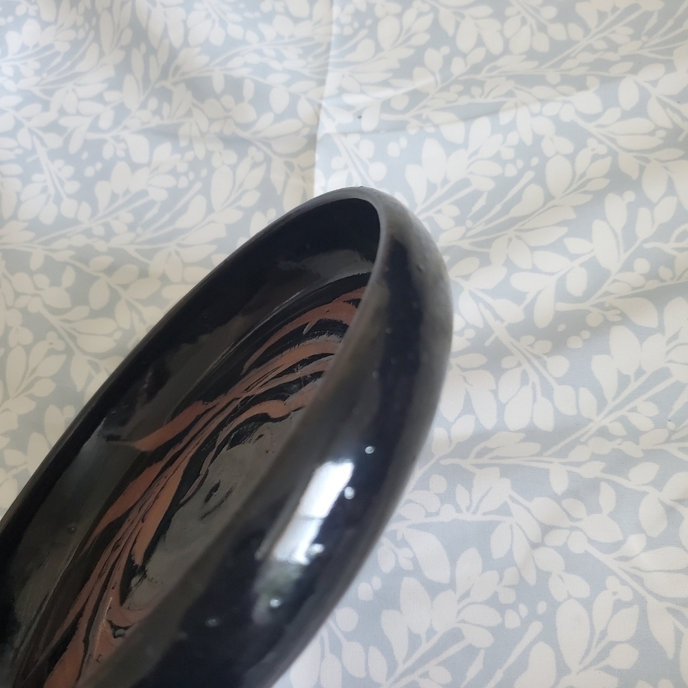Pottery Leaves Pattern Red Clay black Glazed Dish 6 1/2" Diameter. - Picture 3 of 6